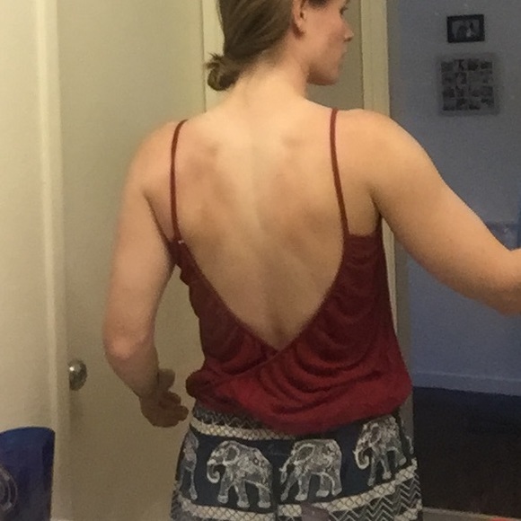 3/$15 Deep V back strappy banded tank - Picture 4 of 4